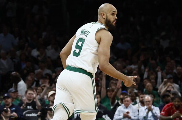 Celtics drain 18 3-pointer in Game 1 blowout win over Cavaliers