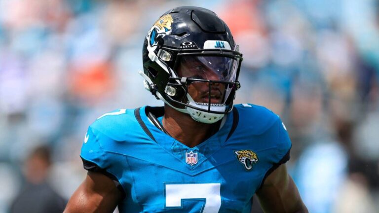 Cowboys reportedly meeting with recently released veteran WR