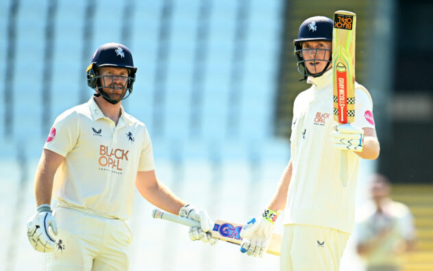 Crawley leads Kent fightback with a superb double century