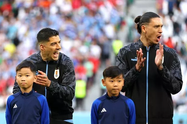 Darwin Núñez sent new advice by Luis Suárez after message to Liverpool 'idol'