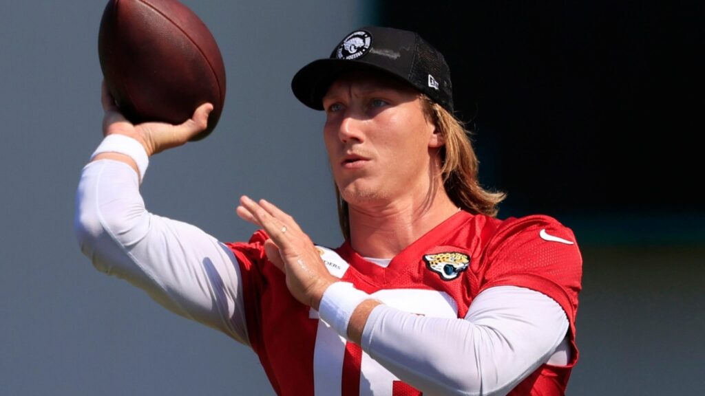 Doug Pederson shares that Trevor Lawrence’s vocal leadership has improved with Jaguars