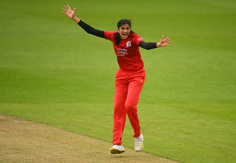 England players boost Thunder in close finish