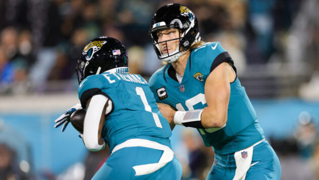 ESPN analysts' projections show the Jacksonville Jaguars offense dealing with very similar issues in 2024
