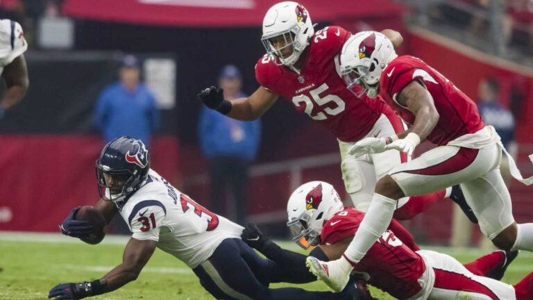 Former All-Pro RB David Johnson announces retirement