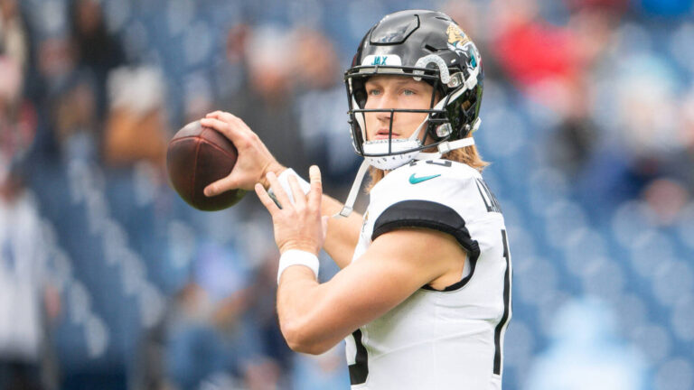 Former QB doesn’t think Trevor Lawrence deserves to be paid ‘elite money’