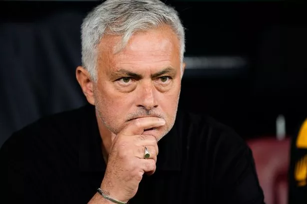 Jose Mourinho could plot stunning multi-transfer reunion at Chelsea if he becomes next manager