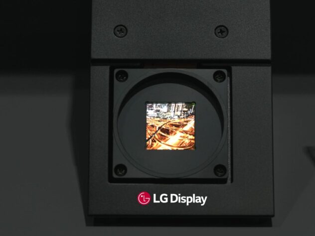 LG Unveils 4K Micro-OLED Display For "Next Generation" Headsets That Supports Eliminated Motion Blur