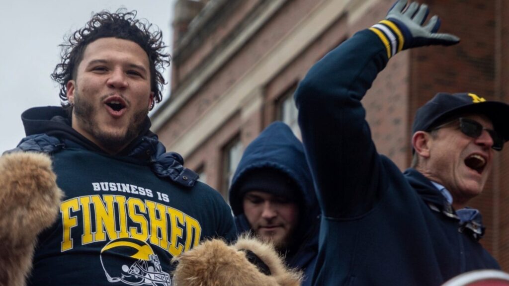 Los Angeles Rams sign several draft picks to rookie deals