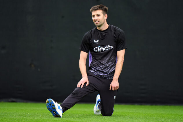 Mark Wood denied chance to test out left knee after overcoming 'speed bump'