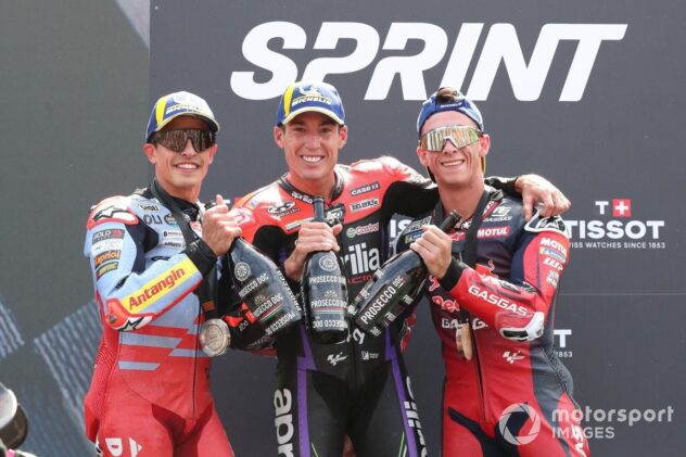 MotoGP Catalan GP: Espargaro wins crazy sprint after last-lap Bagnaia crash