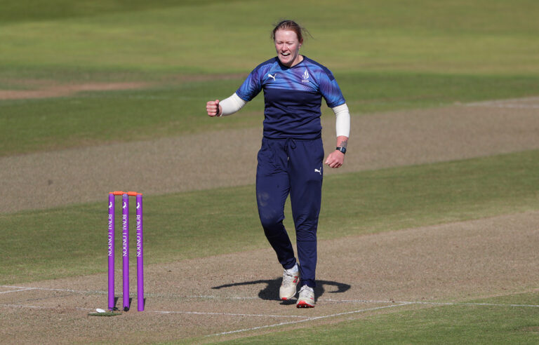 Nerveless Hollie Armitage delivers Northern Diamonds a thrilling one-run win