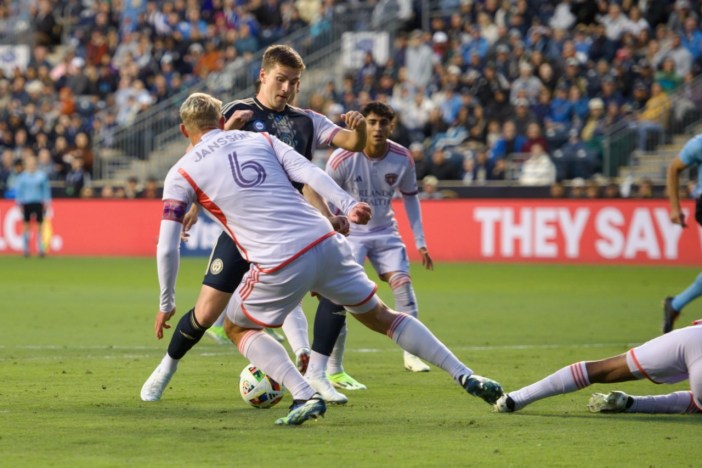 Orlando Holds on to Beat Philadelphia 3-2