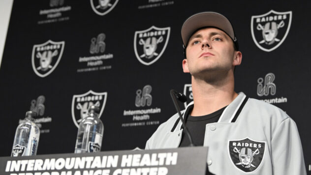 Raiders' Antonio Pierce describes what sets Brock Bowers apart from the other prospects that were available
