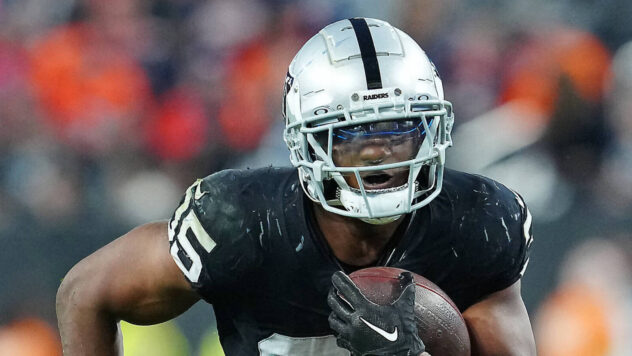 Raiders set expectations for starting RB, CB