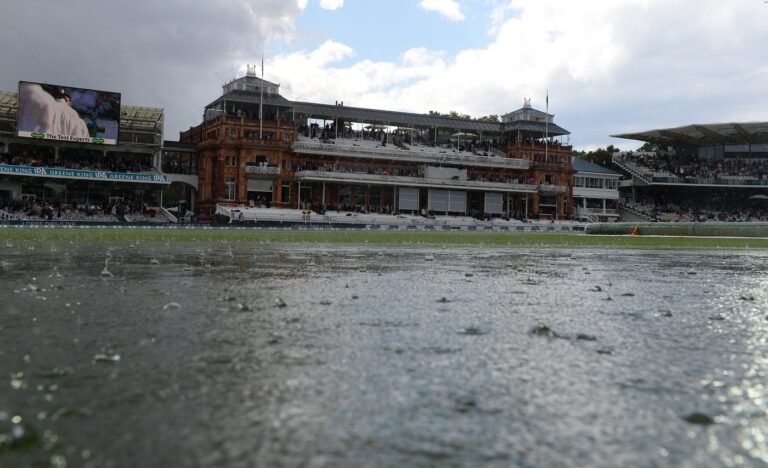 Rain washes out final day as Middlesex draw with Leicestershire