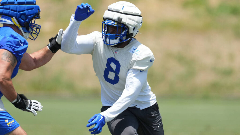 Rams sign first-round DE, complete draft class