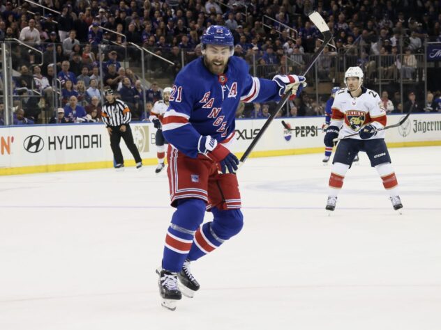 RANGERS TIE THE SERIES AT 1