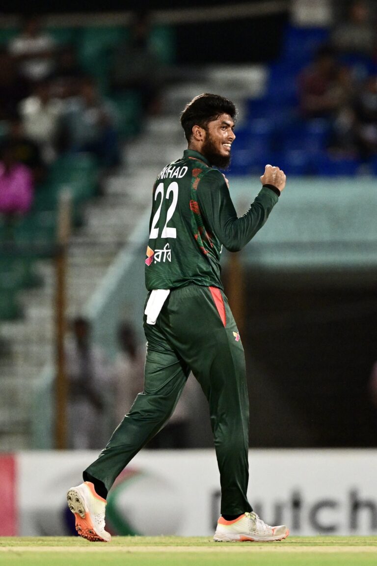 Rishad and Taskin bowl Bangladesh to 2-0 lead against Zimbabwe