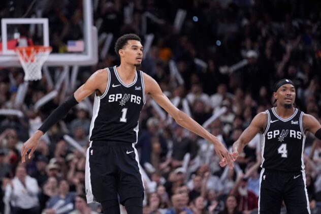 Spurs’ Victor Wembanyama thanks ‘best fans,’ teammates and staff after being named NBA Rookie of the Year