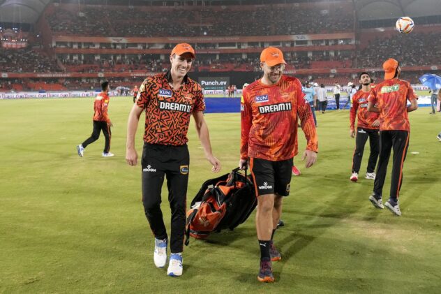 Sunrisers qualify for playoffs after washout against Titans