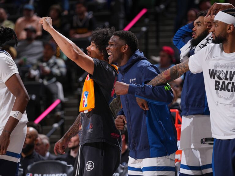 Terrifying Timberwolves With Craig Kilborn. Too Late for the Nuggets? Plus, Lifting Life Advice With Chad Wesley Smith!