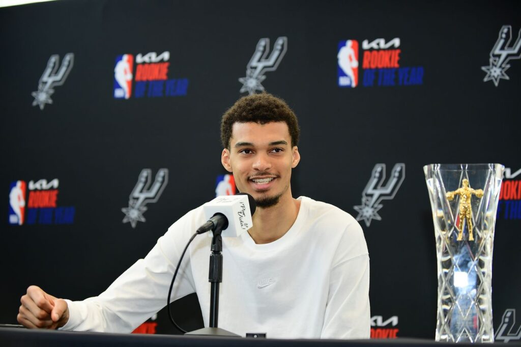 Victor Wembanyama caps off big week by explaining dark matter