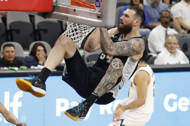 Why the Spurs should re-sign Sandro Mamukelashvili