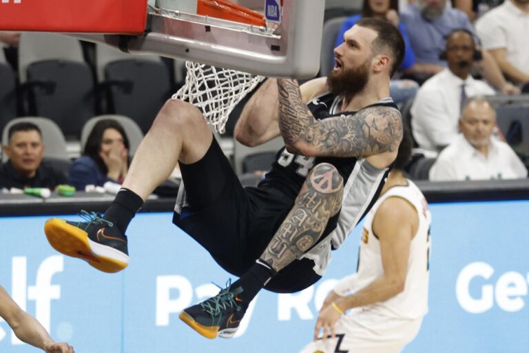 Why the Spurs should re-sign Sandro Mamukelashvili