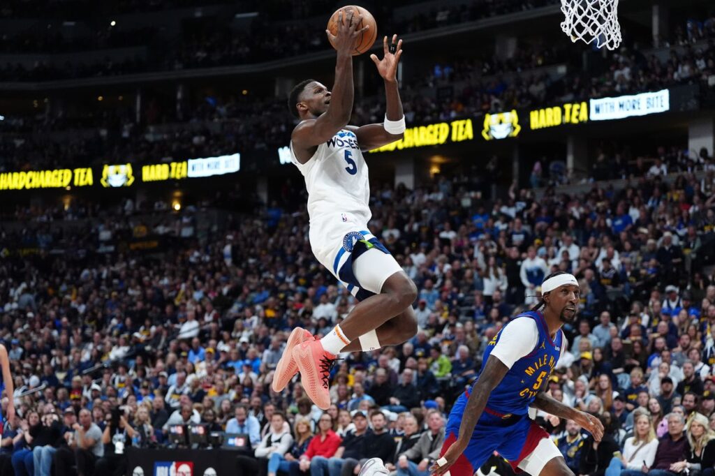 Wolves stun Nuggets with a fast start and a dominant finish to win Game 1, 106-99