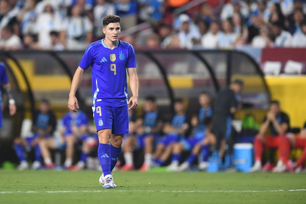 Arsenal and Chelsea sent Julian Alvarez transfer message as fresh Man City stance emerges