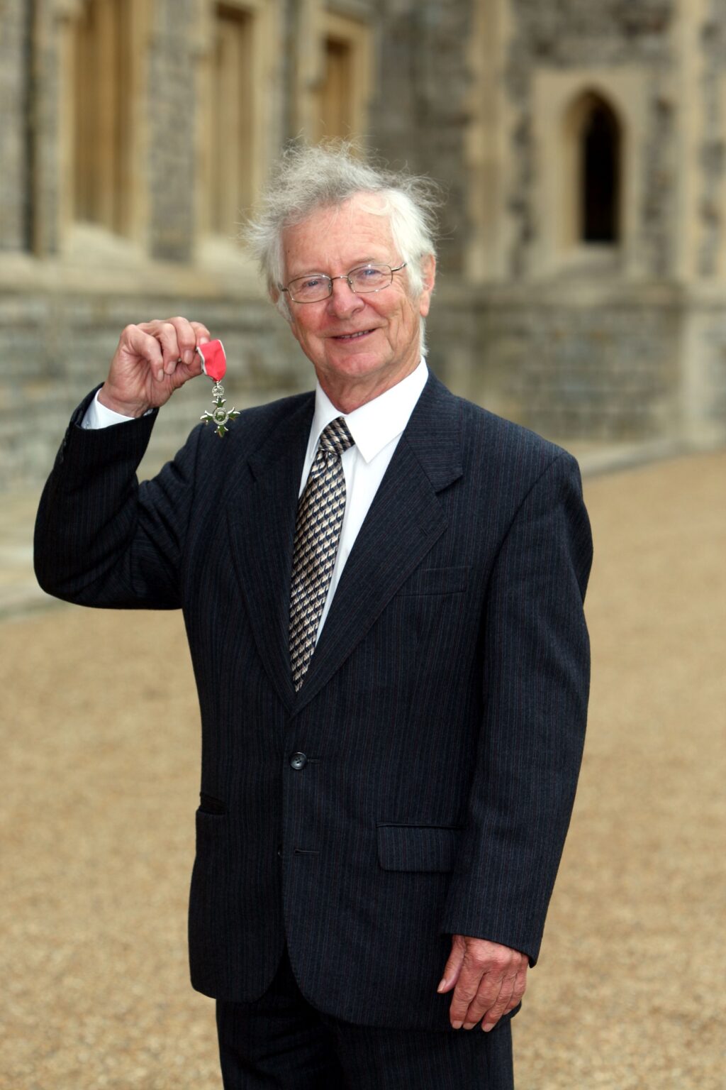 Frank Duckworth, co-inventor of DLS method, dies at the age of 84