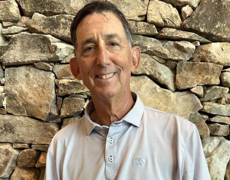 Golfweek Senior National: Stephen Fox is out front at Grandover
