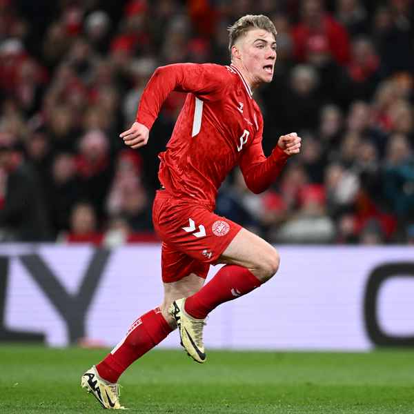 International round-up: Wins for three Reds