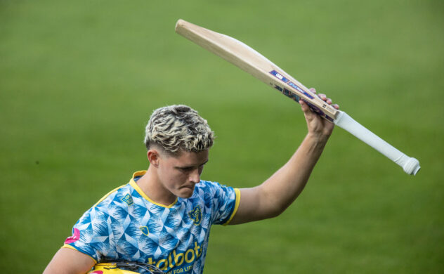 Jacob Bethell's 15-minute blitz powers Bears to 90-run victory