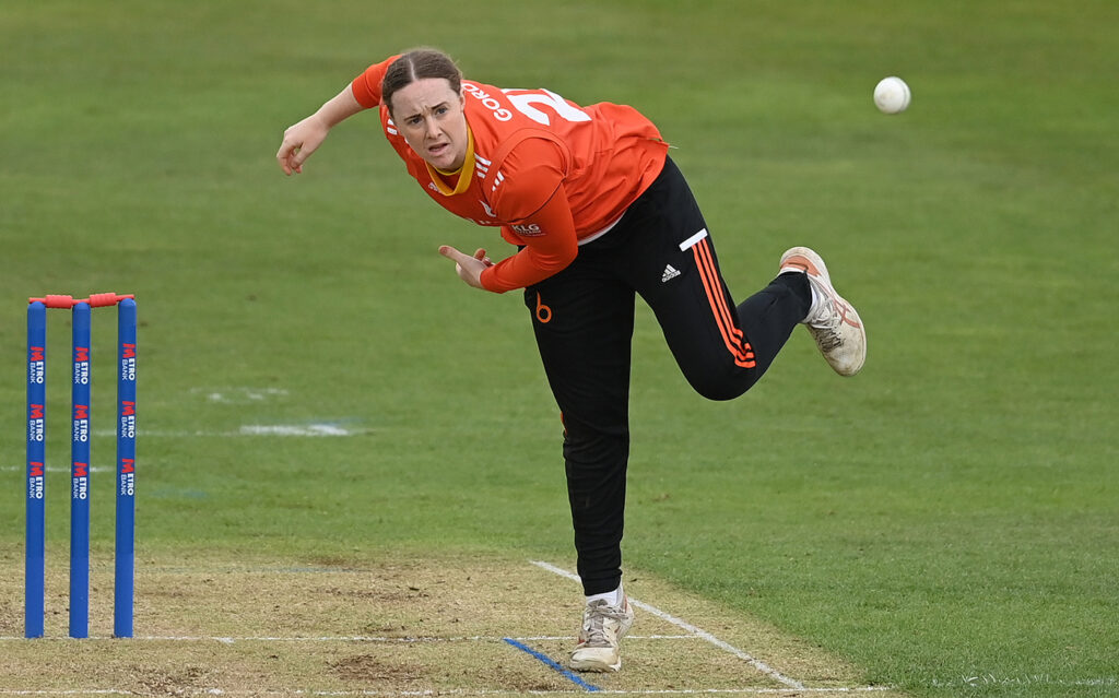 Kirstie Gordon five-for keeps flawless record for The Blaze