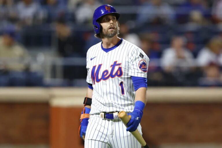 Mets’ Jeff McNeil ‘not really used to’ being benched this much
