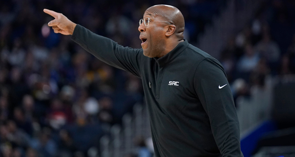 Mike Brown, Kings Agree To Three-Year, $30M Extension Through 26-27