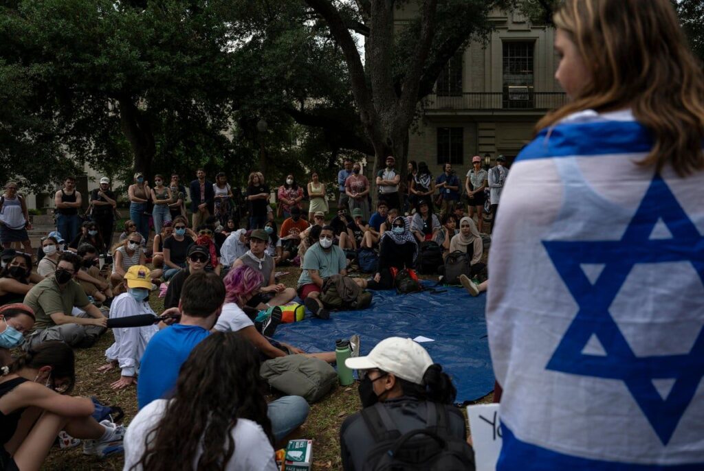 Pro-Palestinian demonstrations at UT-Austin open rift among Jewish students