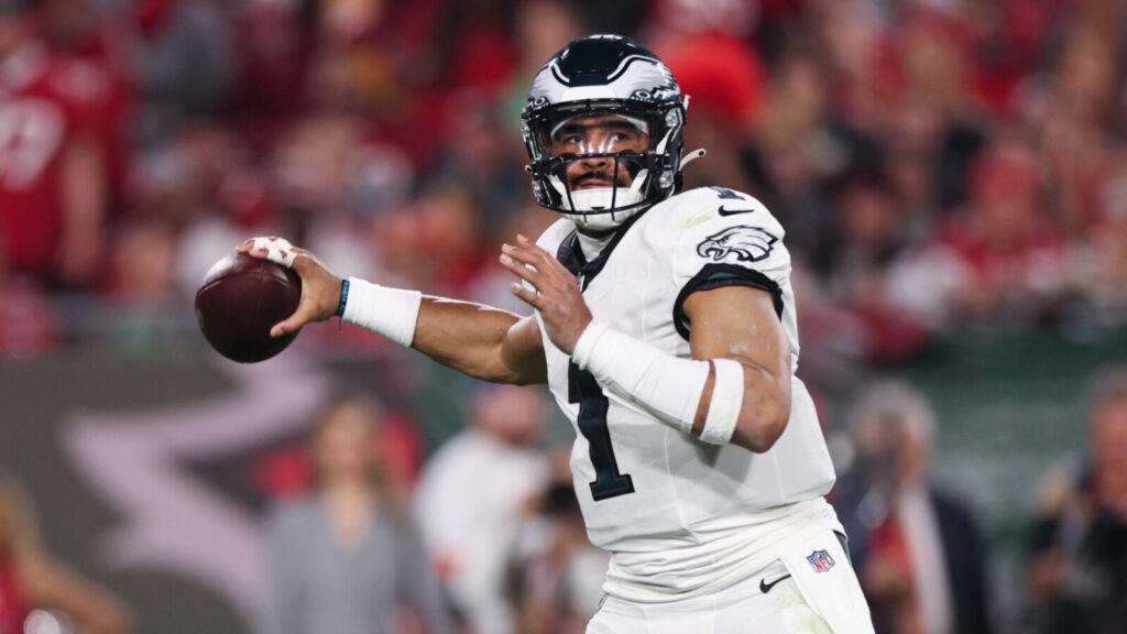 Rising NFL quarterback’s praise for Jalen Hurts quickly takes a left turn