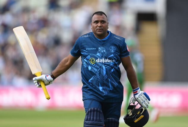 Samit Patel rolls back the years to set up Derbyshire's first win