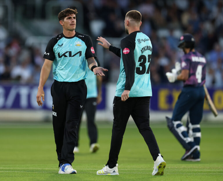 Sean Abbott five-for leads Surrey to crushing win over Middlesex