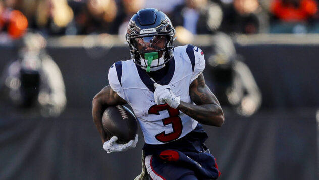 Texans' Tank Dell opens up about Florida shooting