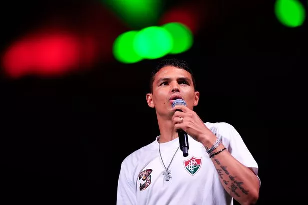 Thiago Silva makes heartfelt Chelsea speech in front of record-breaking crowd on Brazil return