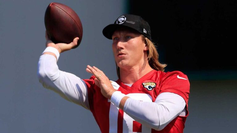 Trevor Lawrence explains his leadership responsibility with contract extension