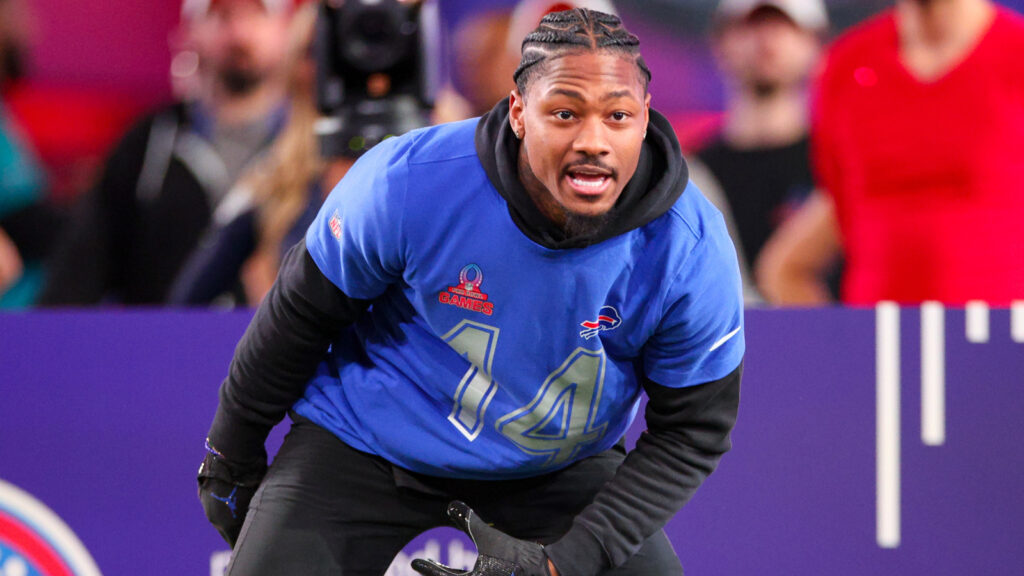 AFC Notes: Stefon Diggs, Tank Bigsby, Colts, Jaguars, Texans