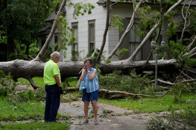Beryl knocks out power to 1.5 million; at least 1 person killed