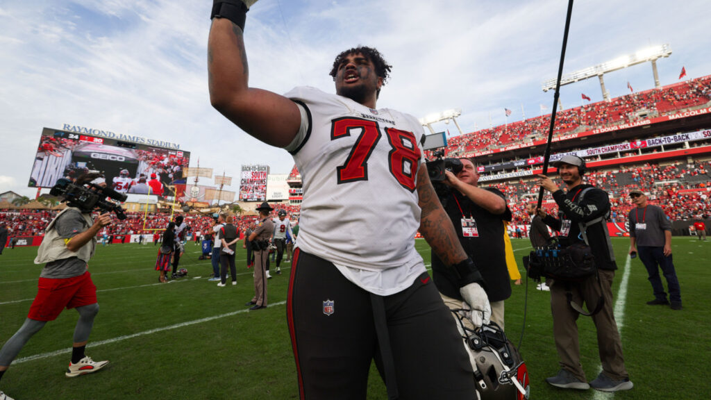 Buccaneers GM 'optimistic' about getting extension done with offensive leader