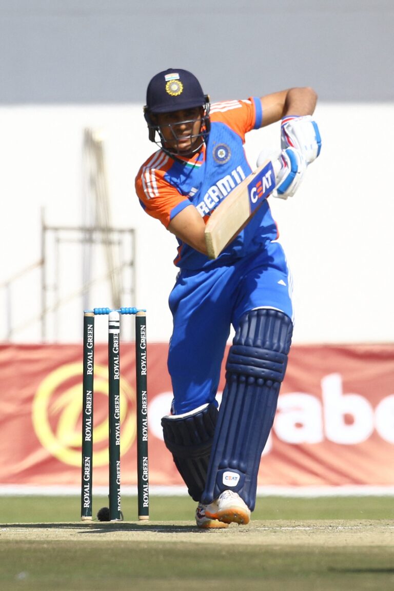 Fielding makes the difference as India go 2-1 up against Zimbabwe
