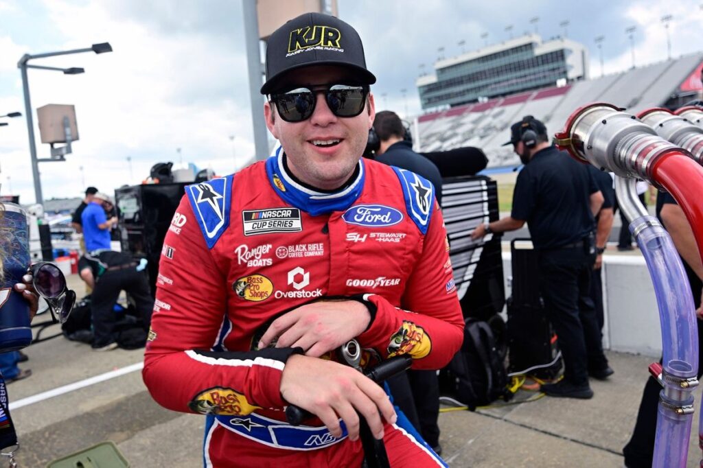 Front Row Motorsports welcomes Noah Gragson's "contagious energy"