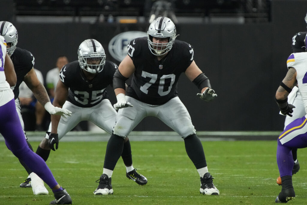 Giants sig veteran Greg Van Roten to bolster offensive line